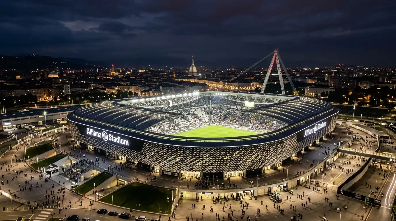 Allianz Stadium de la Juventus en Turín durante partido nocturno